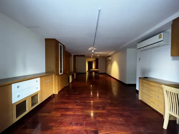 Property photos for Urbana Sukhumvit 15