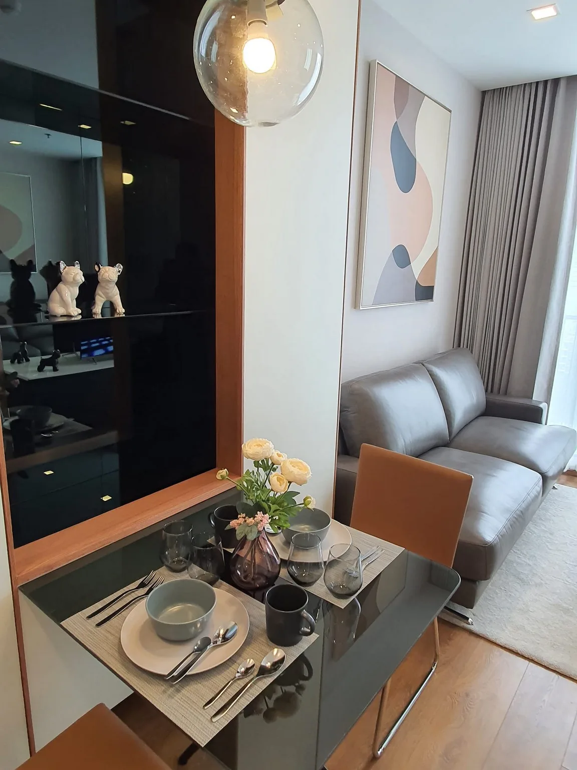 Property photos for Noble BE 33