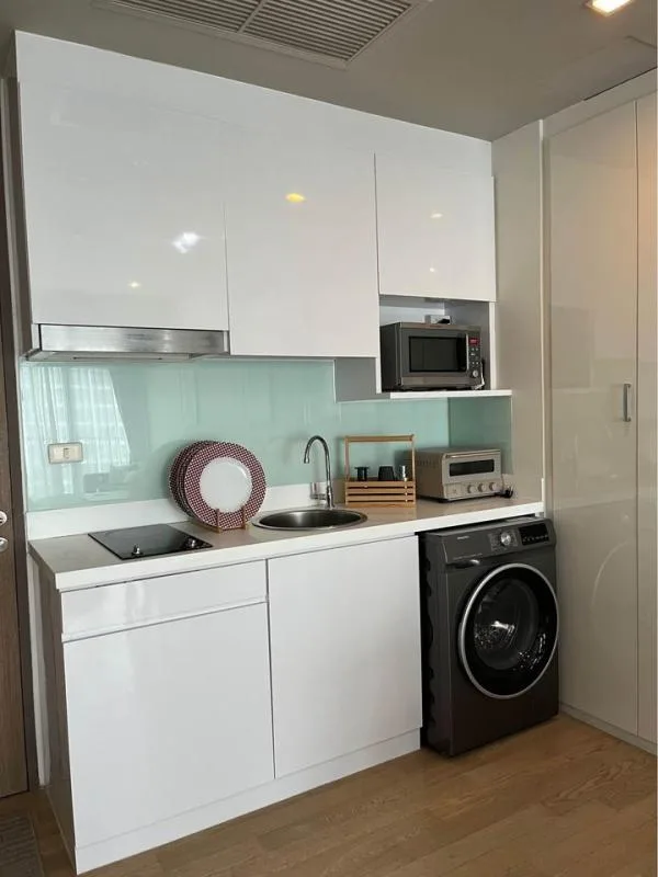 Property photos for Noble Refine