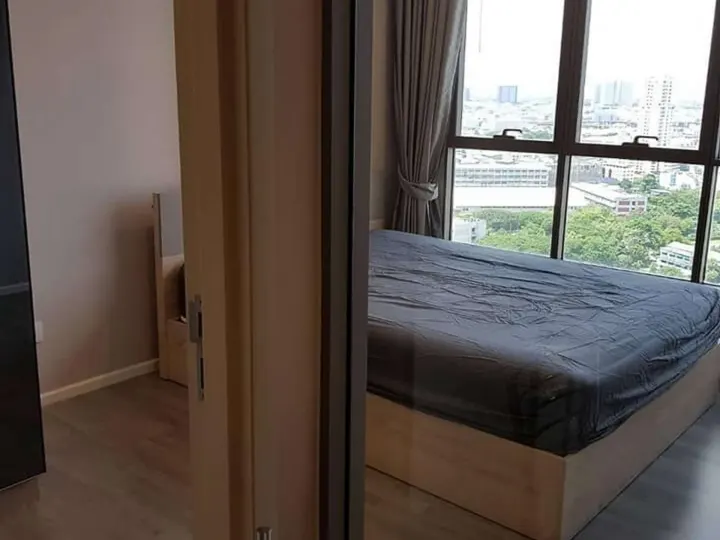 Property photos for The Room Sathorn - St.Louis