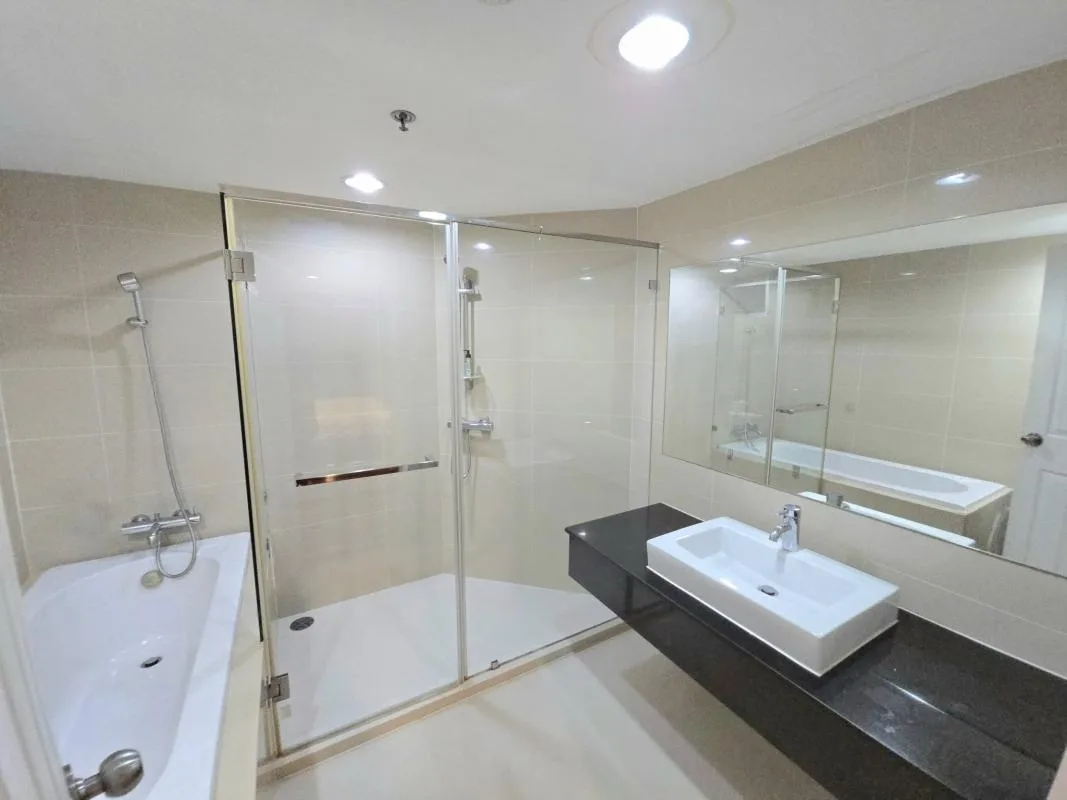 Property photos for Belle Grand Rama 9