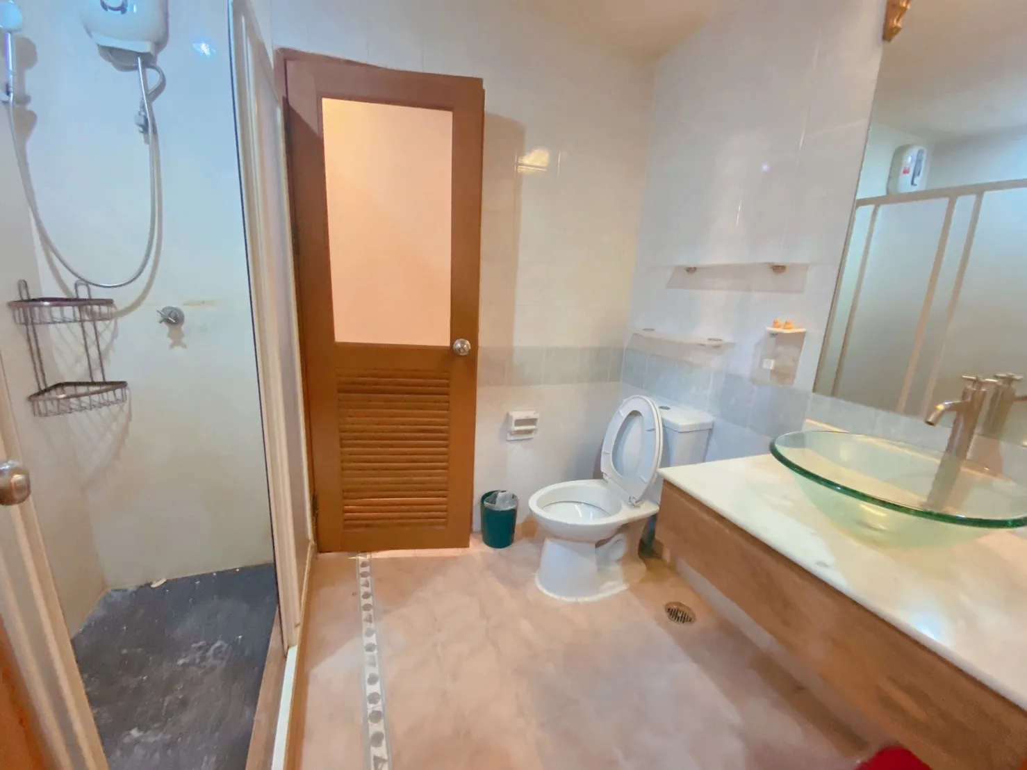 Property photos for The Royal Place 2