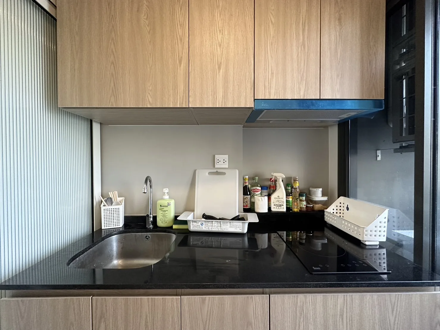 Property photos for Chambers On - nut Station