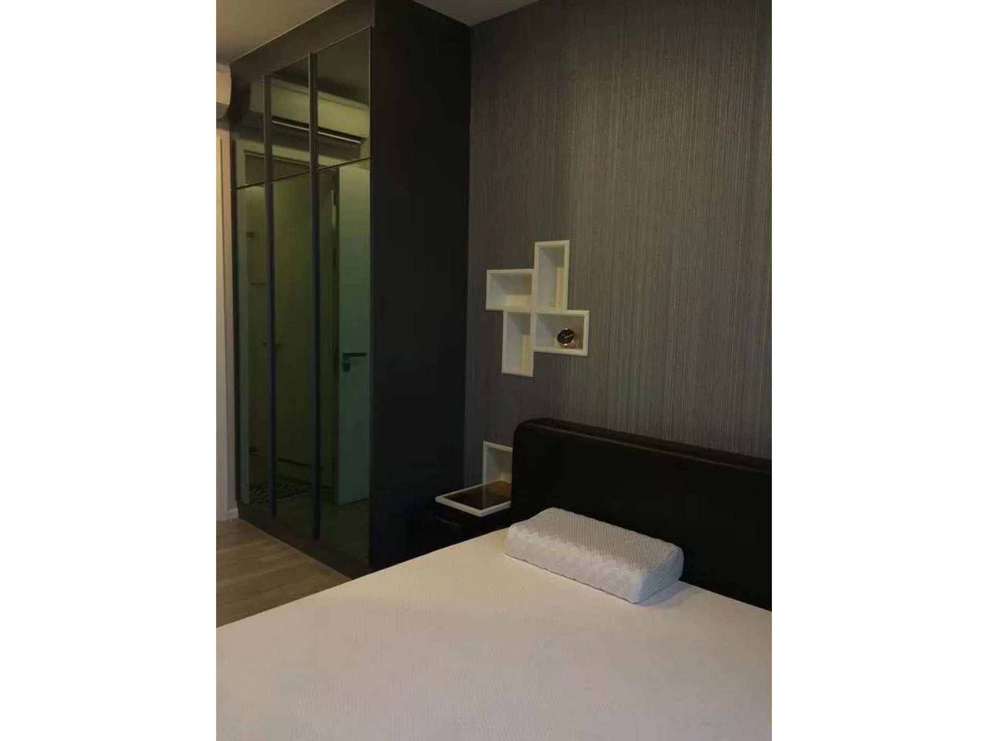 Property photos for The Room Sukhumvit 69