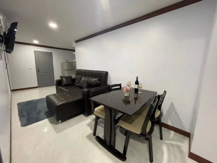Property photos for 15 Suite