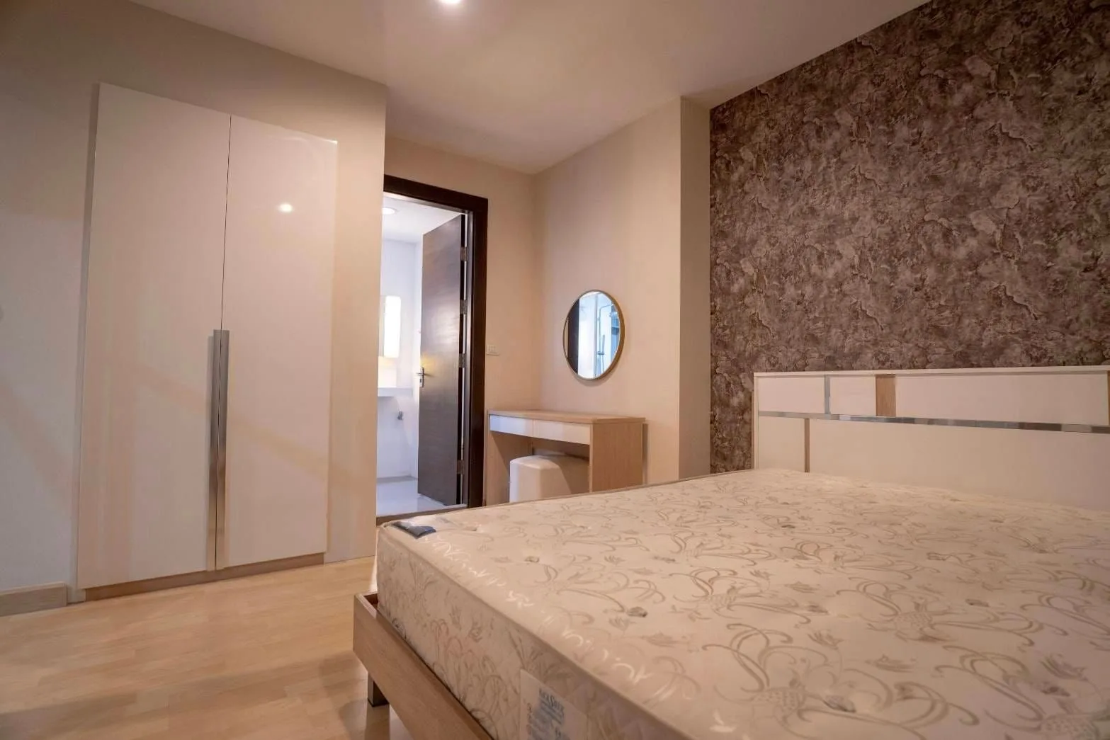 Property photos for Rhythm Ratchada