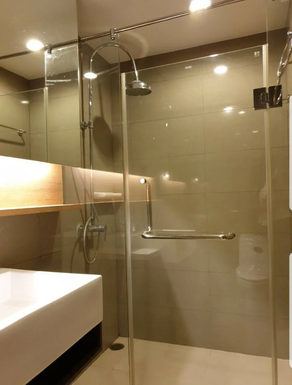 Property photos for 15 Sukhumvit Residences