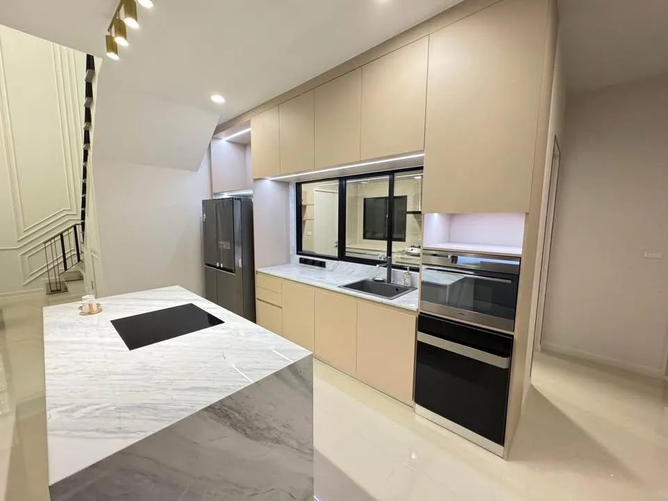 Property photos for Burasiri Panya Indra