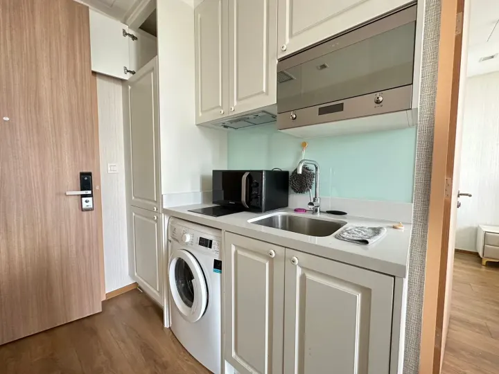 Property photos for Noble BE 33