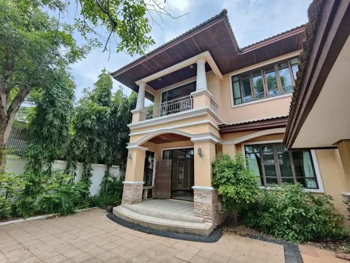 Property photos for Single House Charoen Mit 25