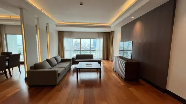 Property photos for Royal Residence Park