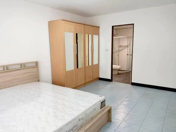 Property photos for Sathorn Place