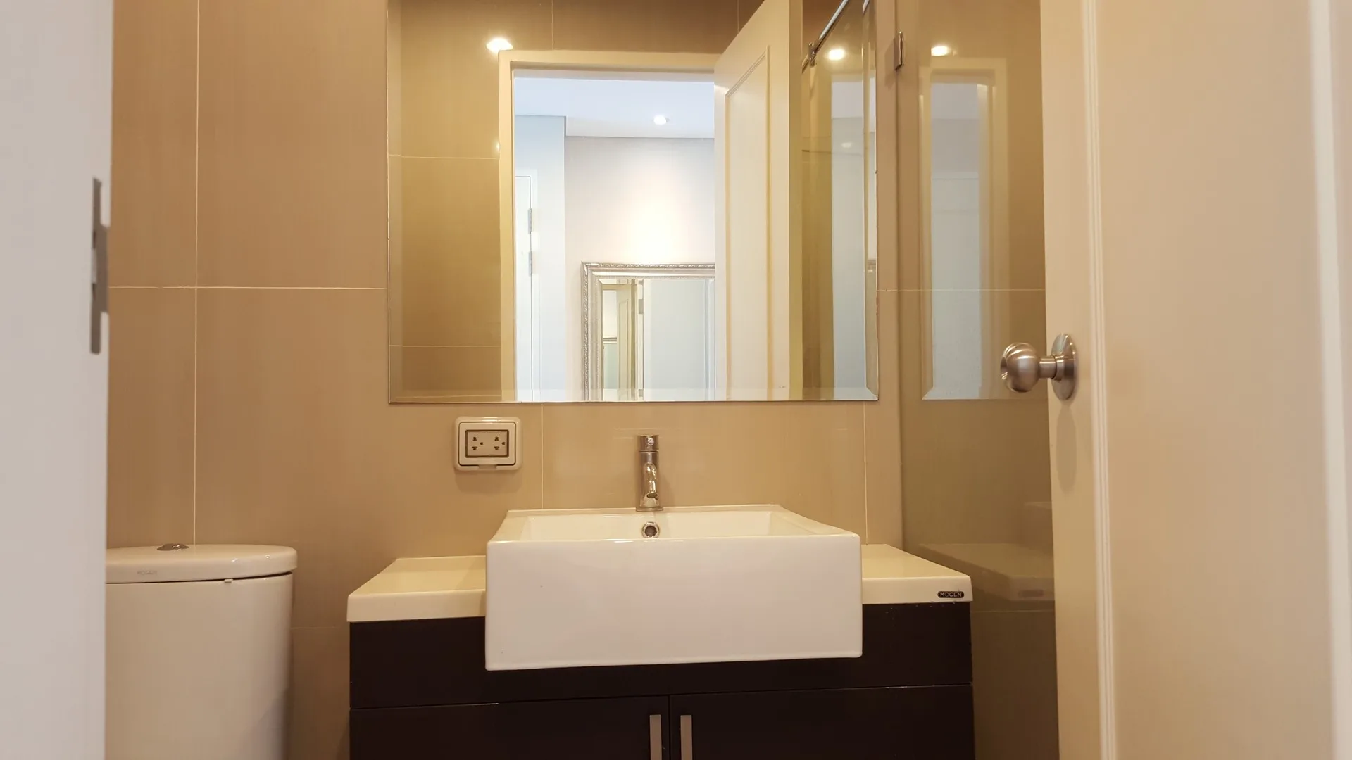 Property photos for Villa Asoke