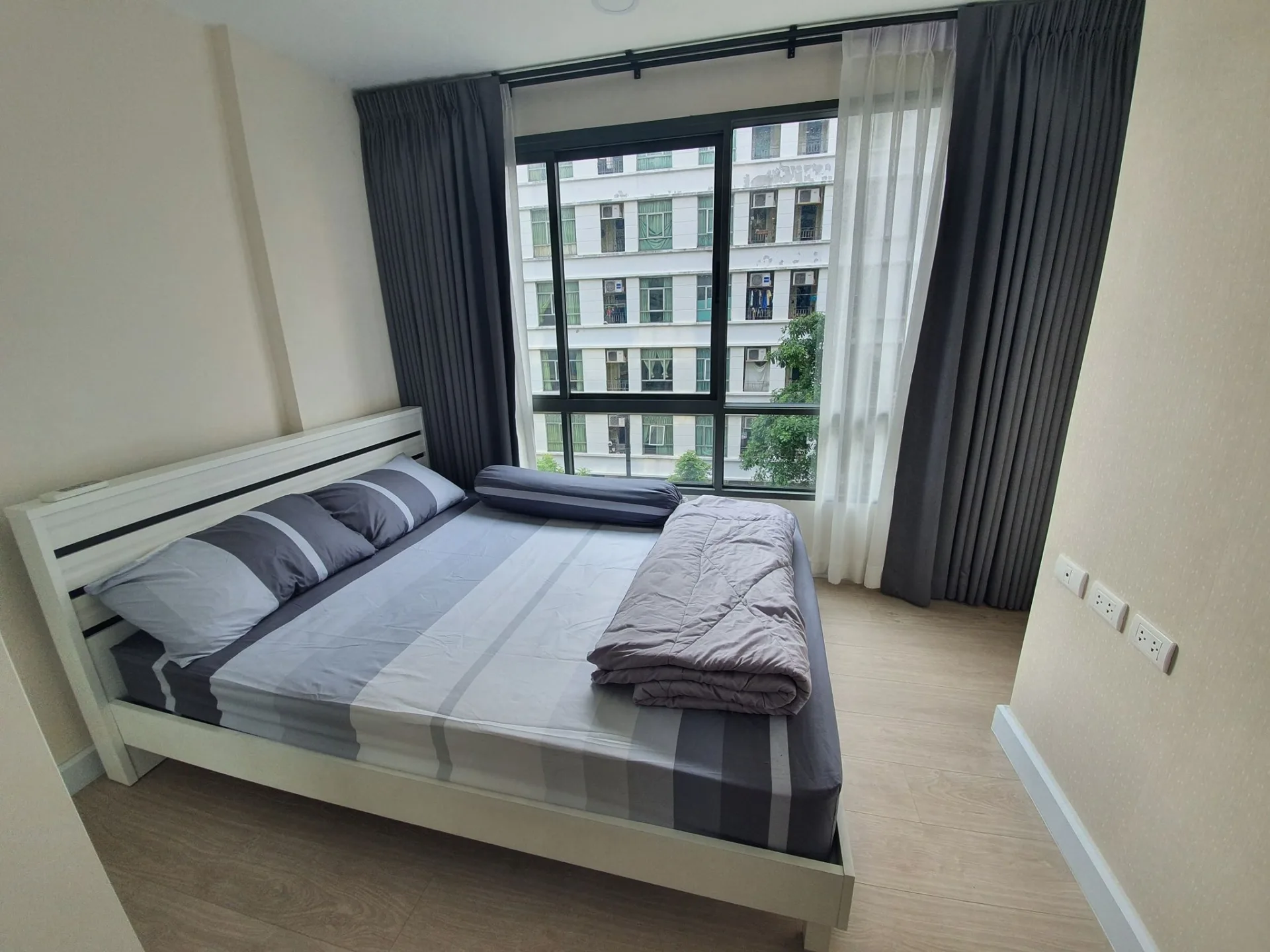 Property photos for Metroluxe Rose Gold Phahol-Sutthisan