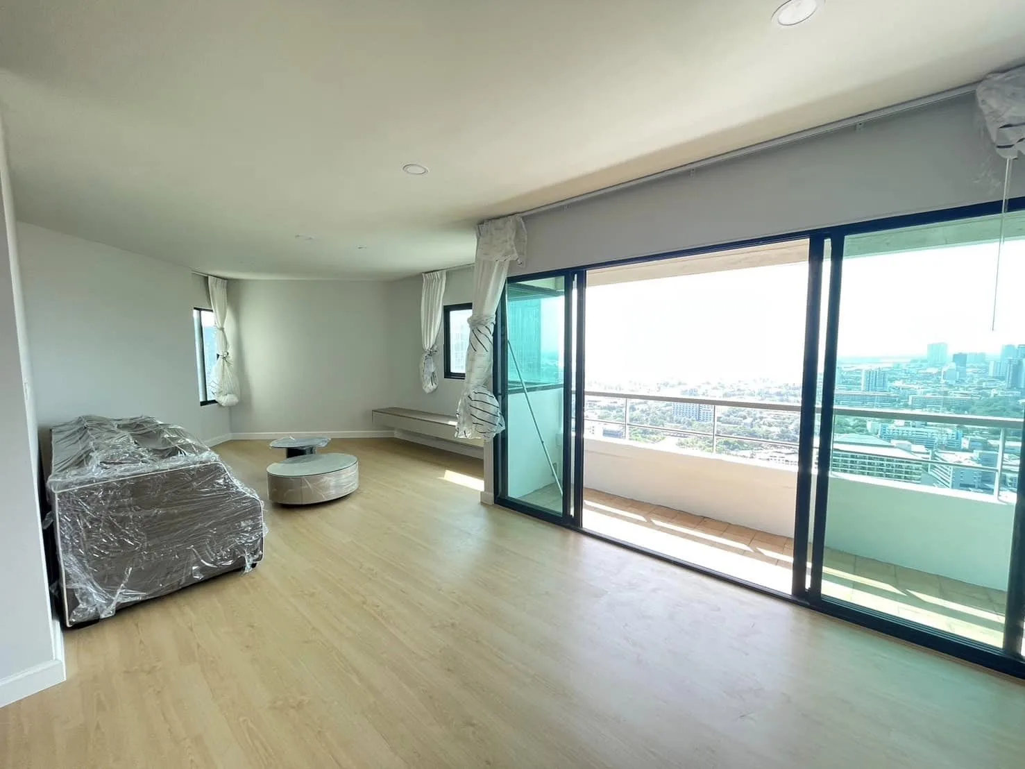 Property photos for Sathorn Gardens