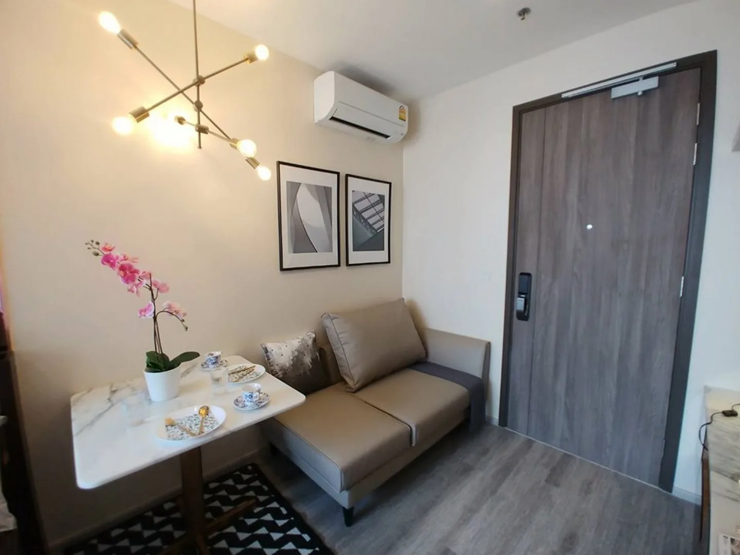 Property photos for Ideo Mobi Asoke
