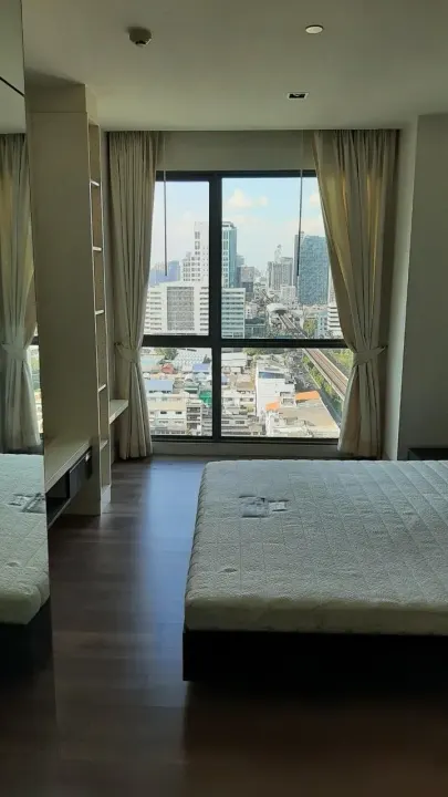 Property photos for The Room Sukhumvit 62