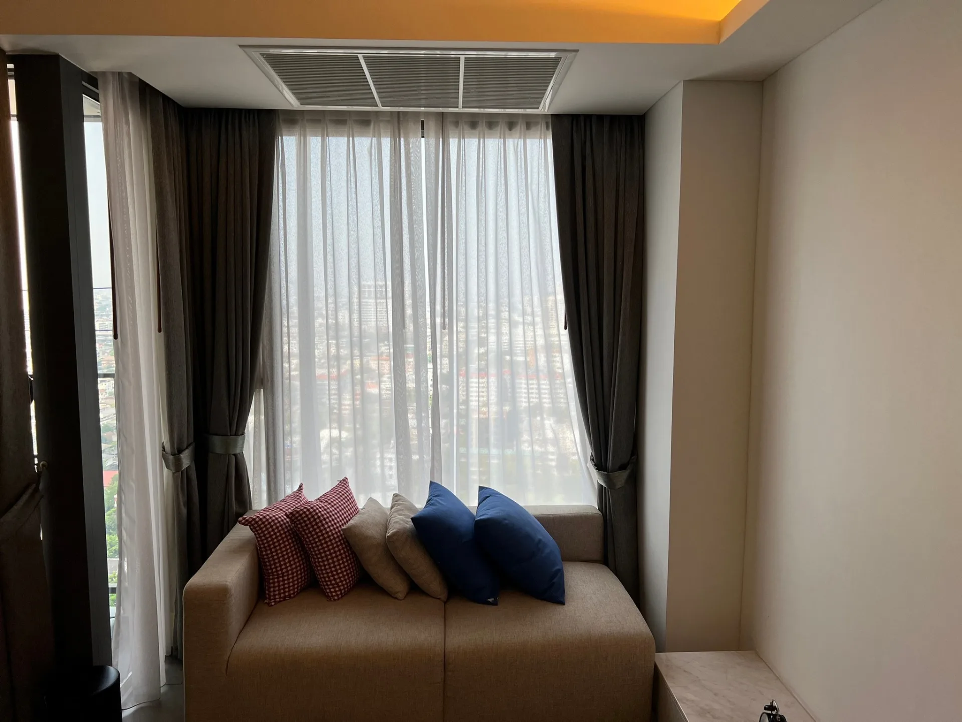 Property photos for Siamese Ratchakru