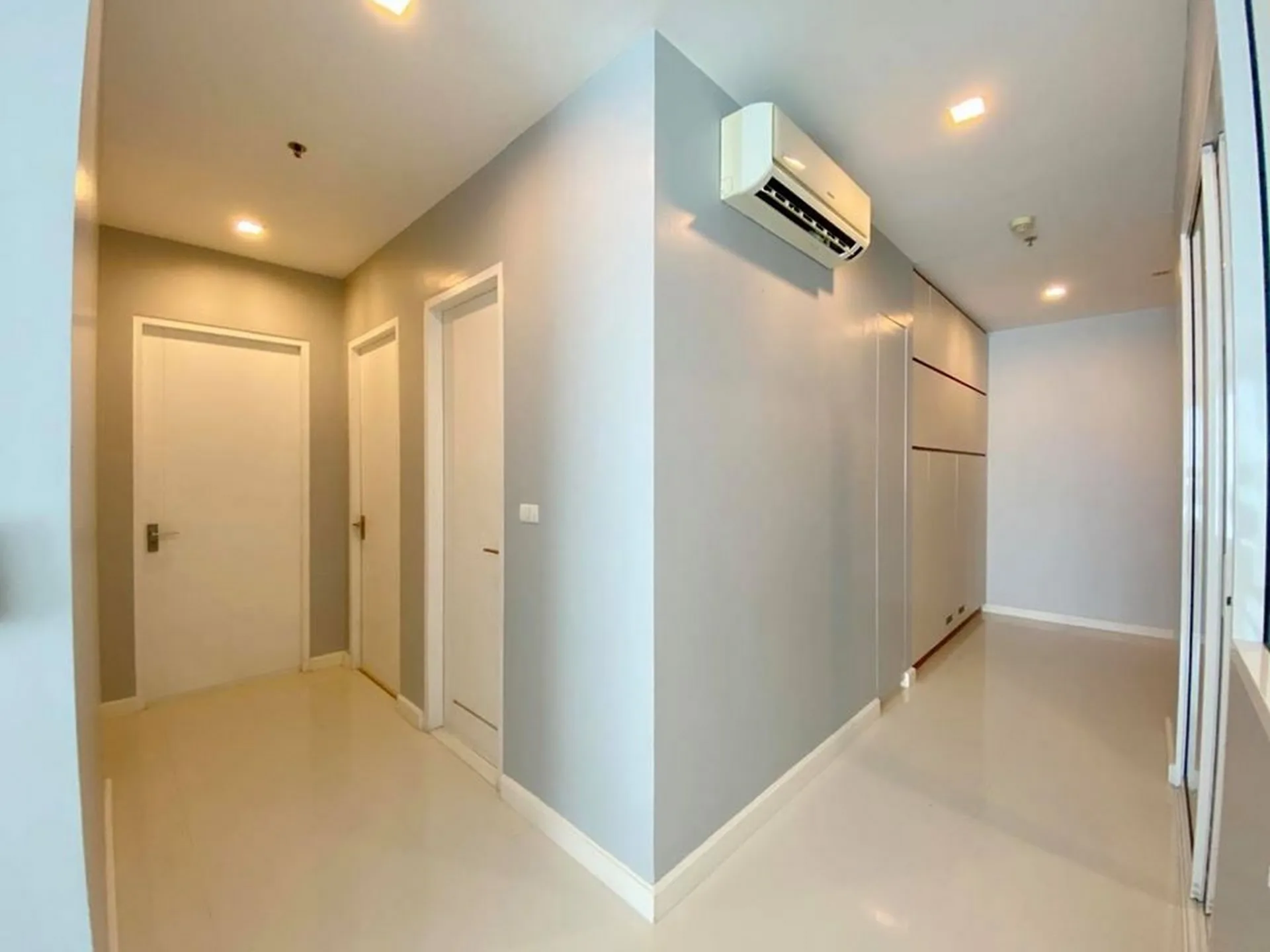 Property photos for The Bloom Sukhumvit 71