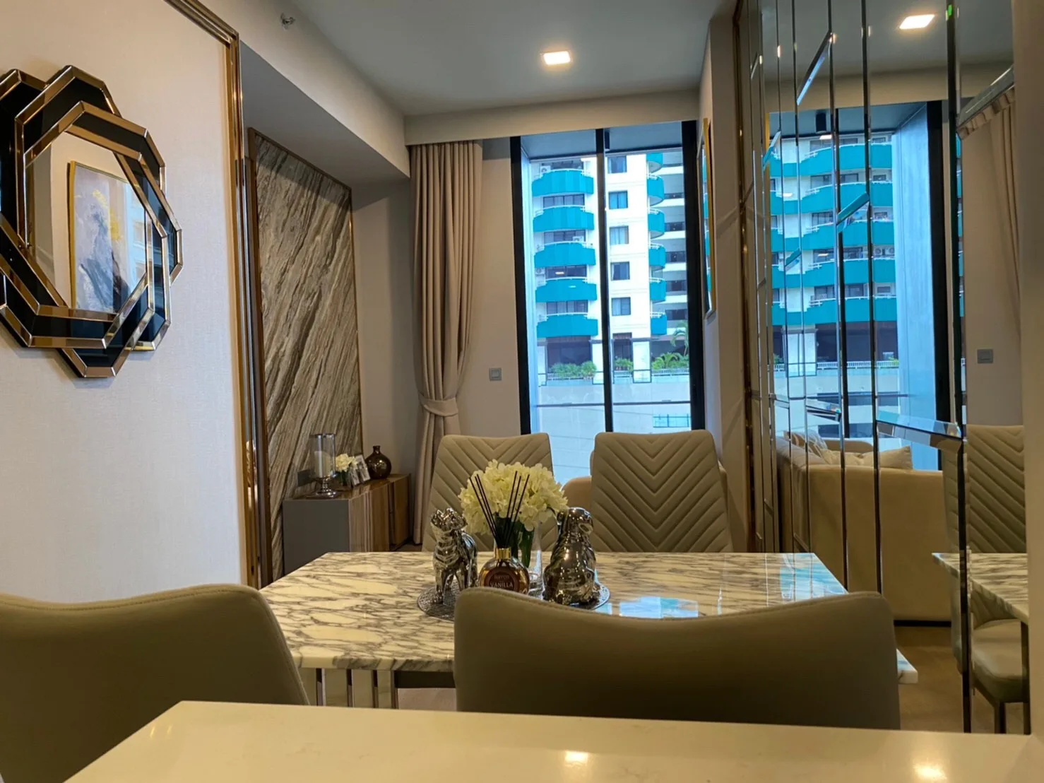 Property photos for Celes Asoke