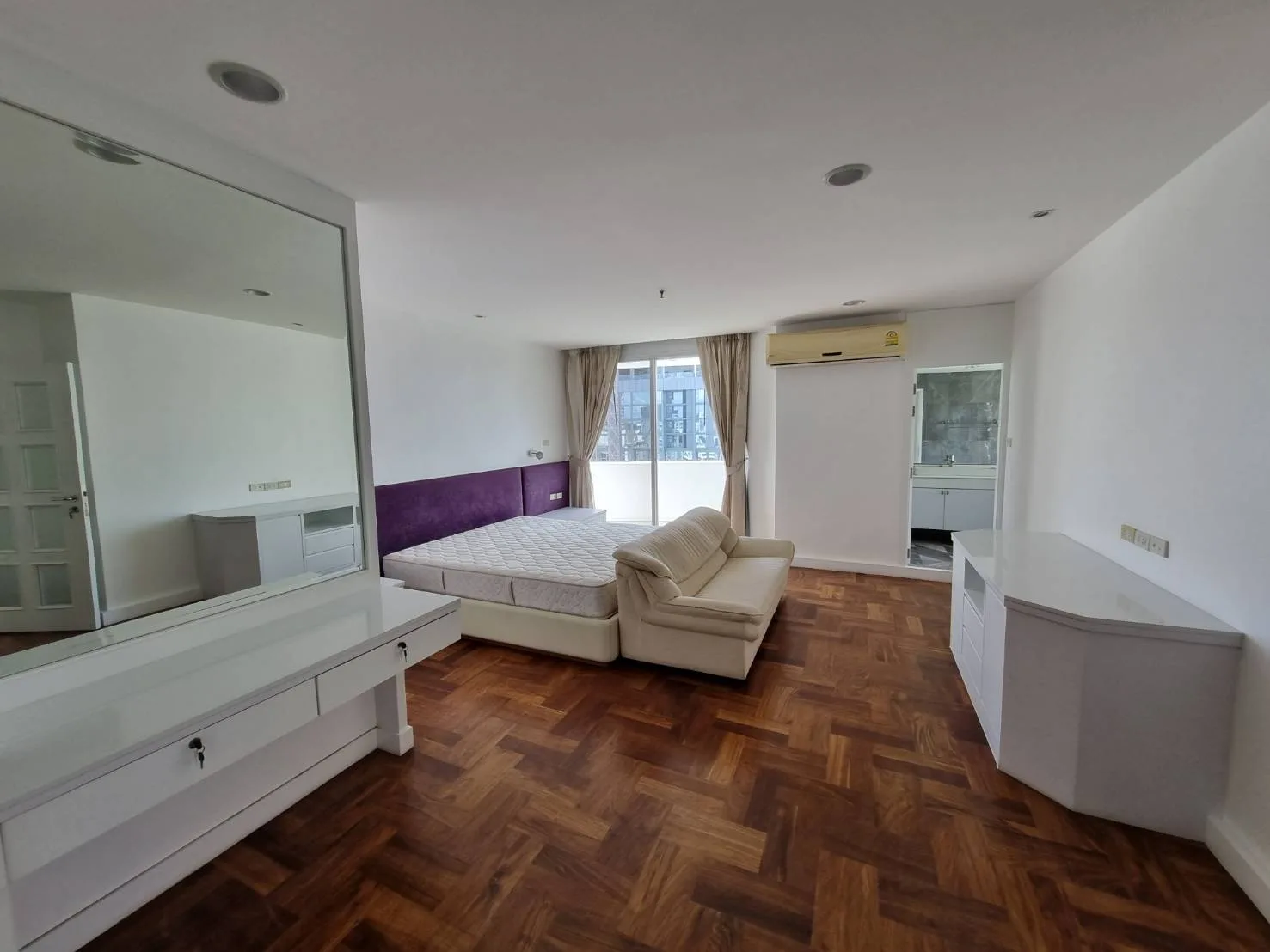 Property photos for Fifty Fifth Tower
