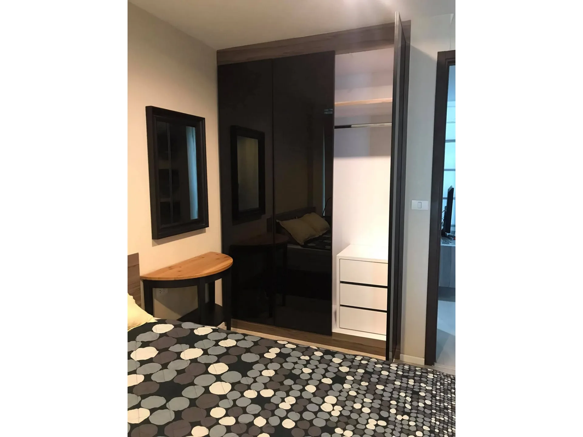 Property photos for Rhythm Sathorn - Narathiwas