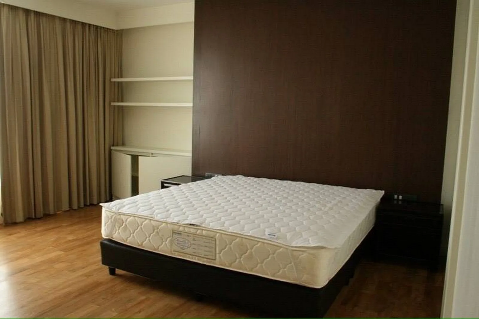 Property photos for Hampton Thonglor 10