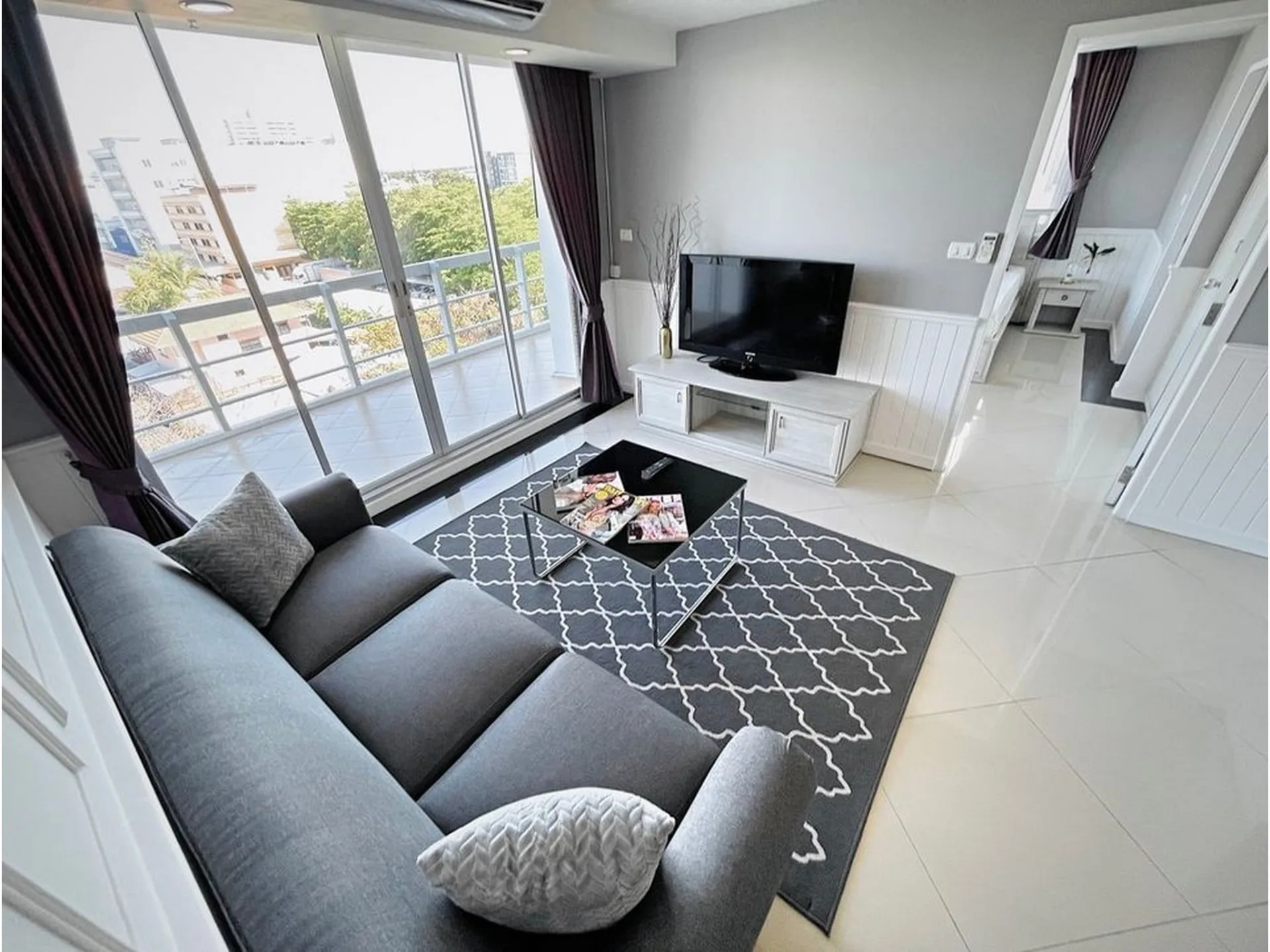 Property photos for The Waterford Sukhumvit 50 Onnut