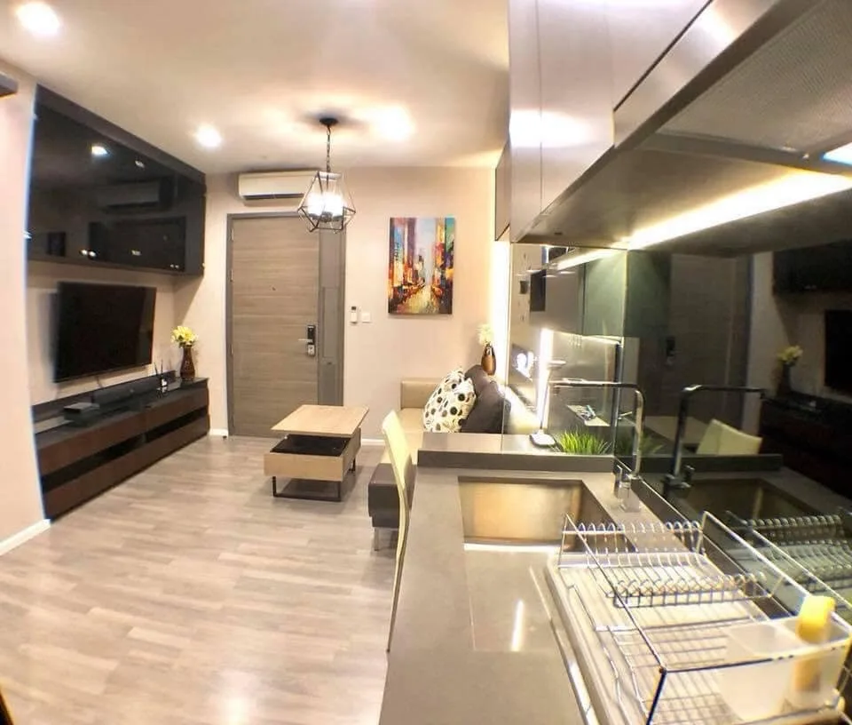 Property photos for The Room Sukhumvit 69