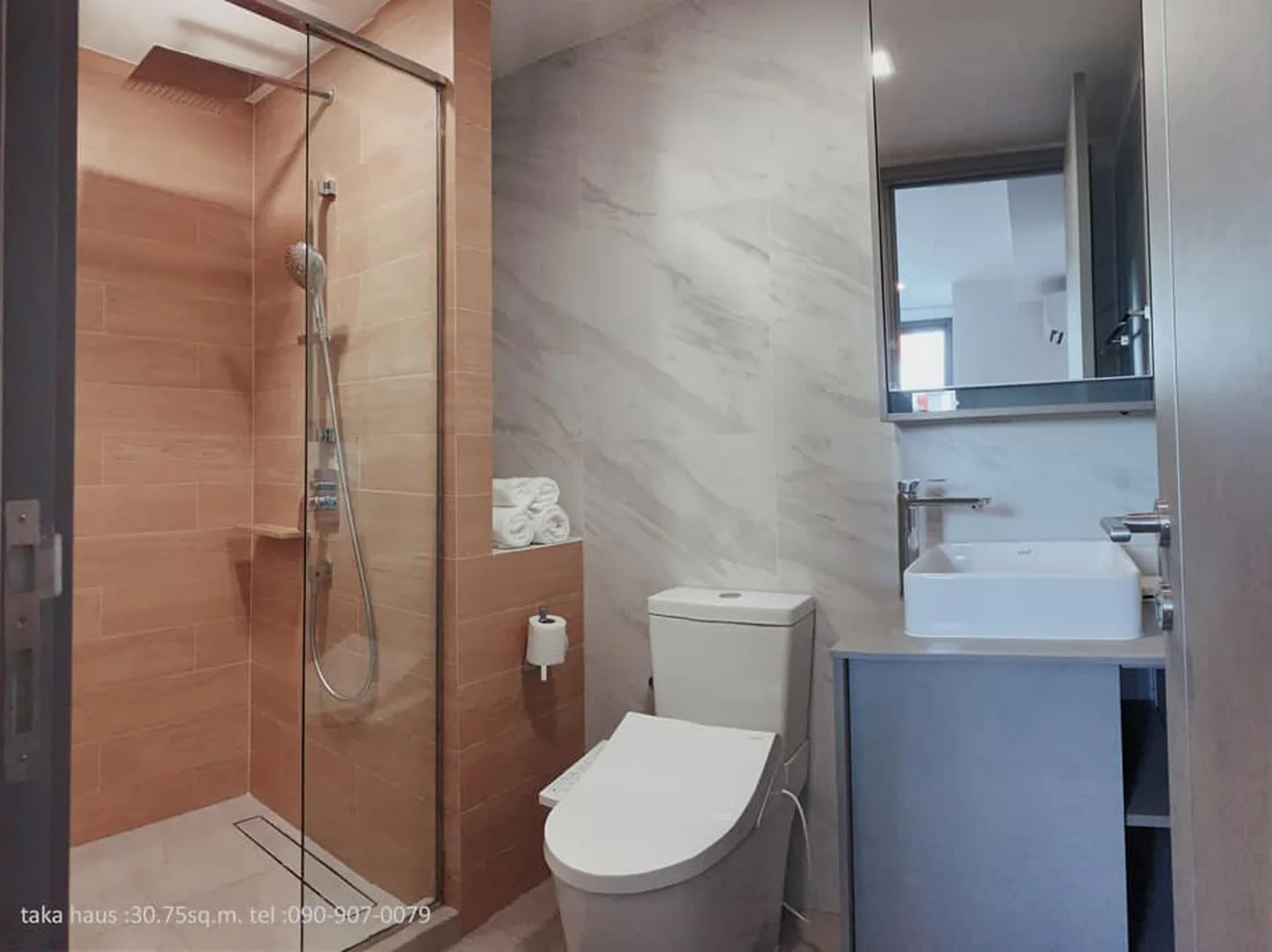 Property photos for Taka Haus Ekamai 12