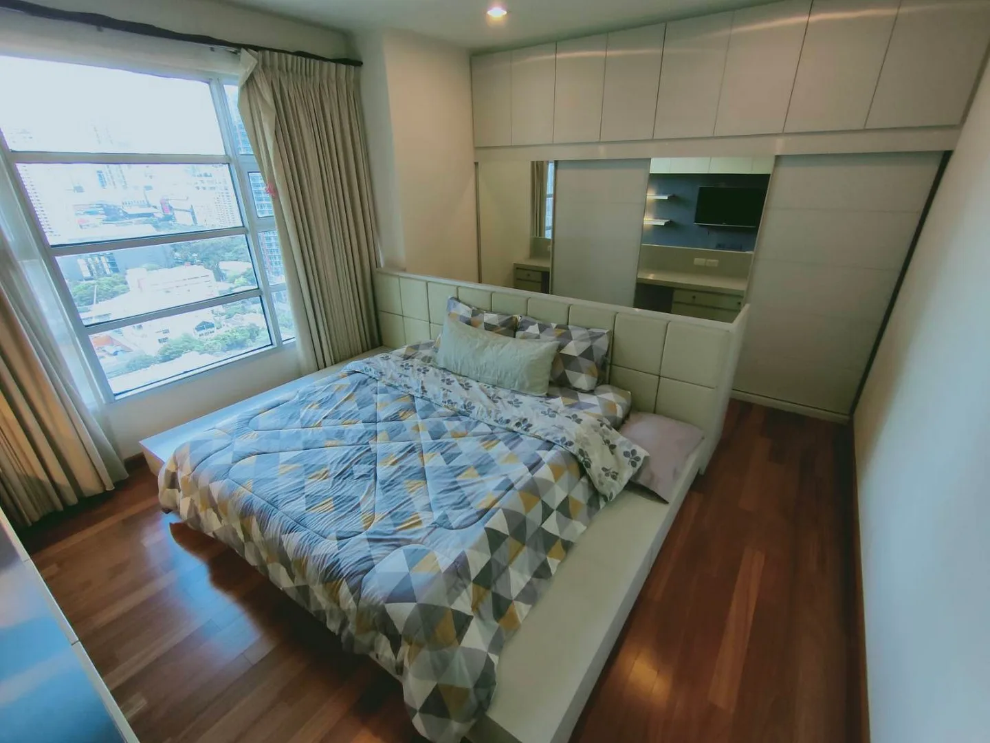 Property photos for Baan Klang Krung Siam - Pathumwan