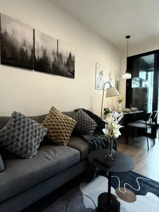 Property photos for Nue District R9