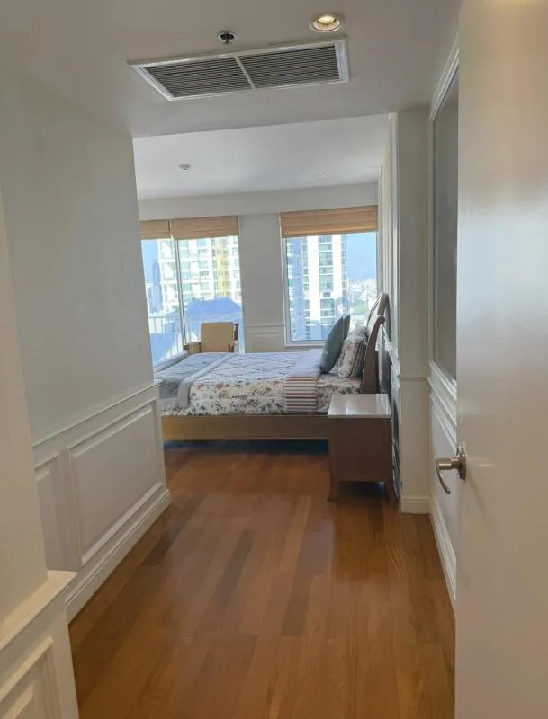 Property photos for Langsuan Ville