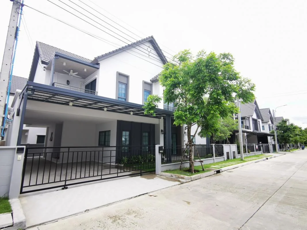 Property photos for Centro Bangna - Km.7