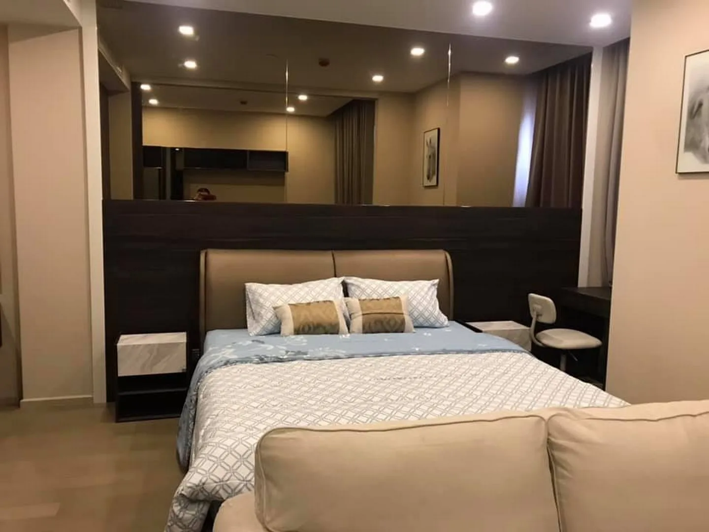Property photos for Ashton Asoke
