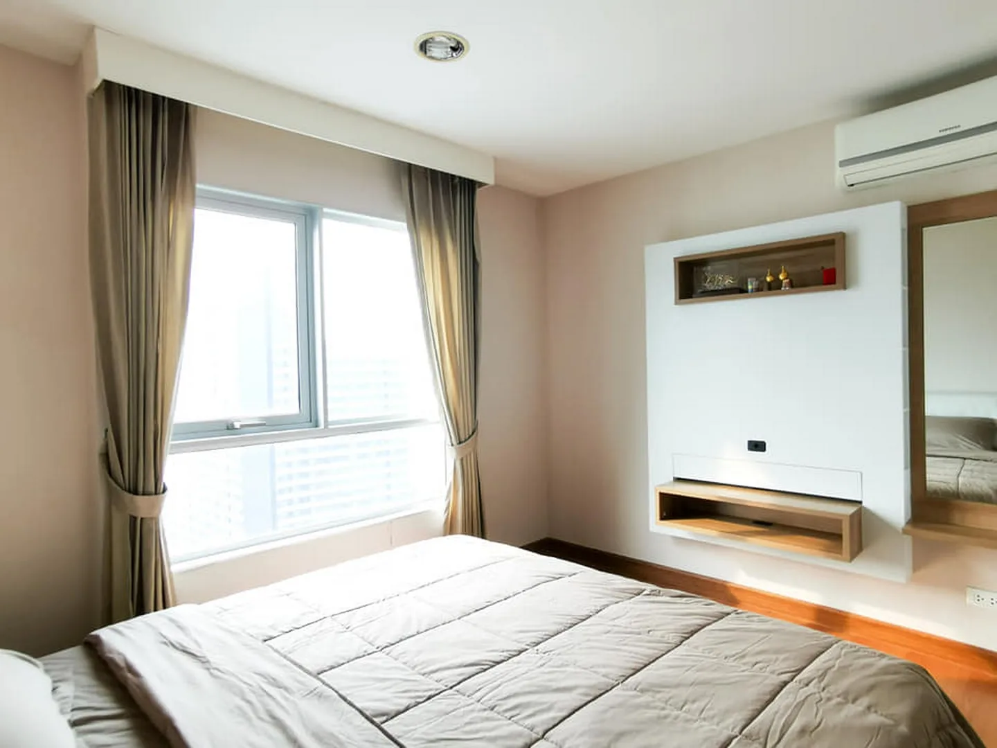 Property photos for Belle Grand Rama 9