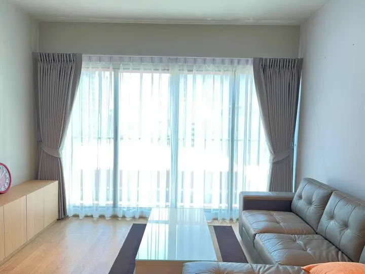 Property photos for Noble Refine