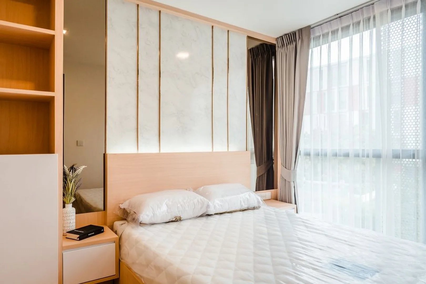 Property photos for Taka Haus Ekamai 12