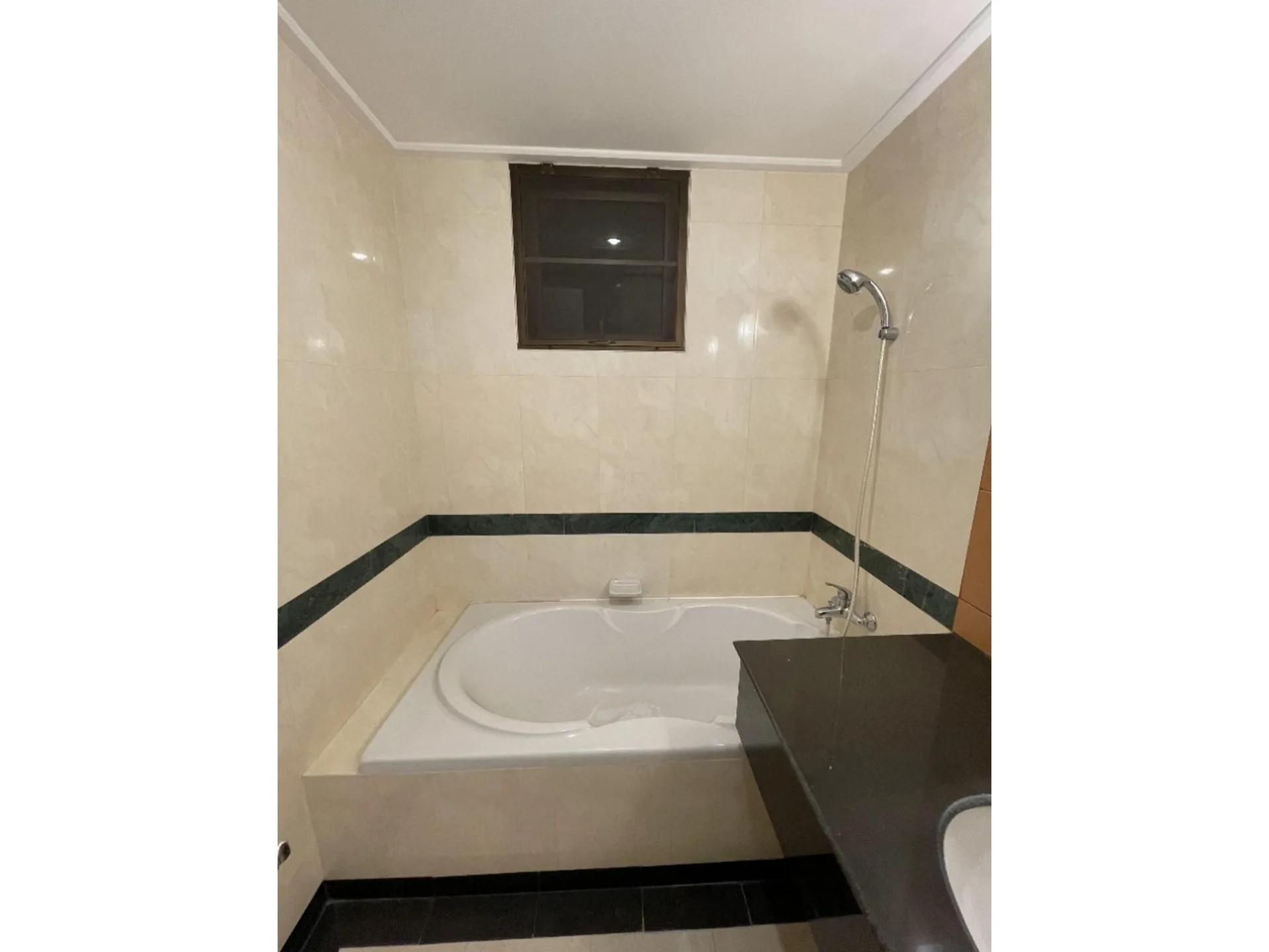 Property photos for Supalai Oriental Place Sathorn - Suanplu