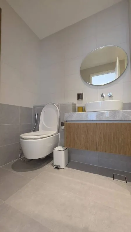 Property photos for Holme Ekkamai 22