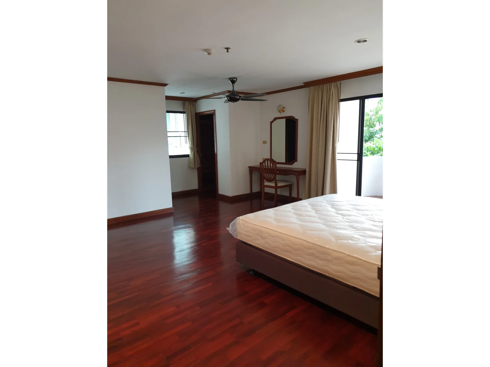 Property photos for Sethiwan Residence