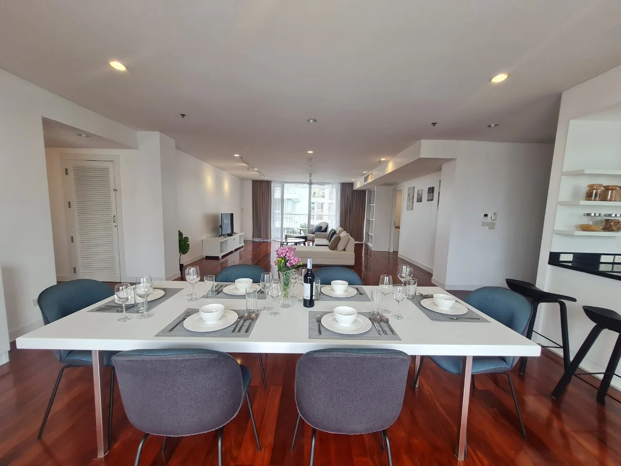 Property photos for Ekamai Gardens (shama Ekamai)