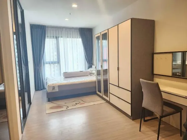 Property photos for Life Asoke Hype