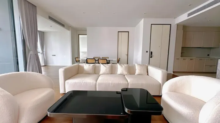 Property photos for Kraam Sukhumvit 26