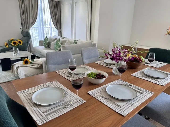 Property photos for Noble BE 33