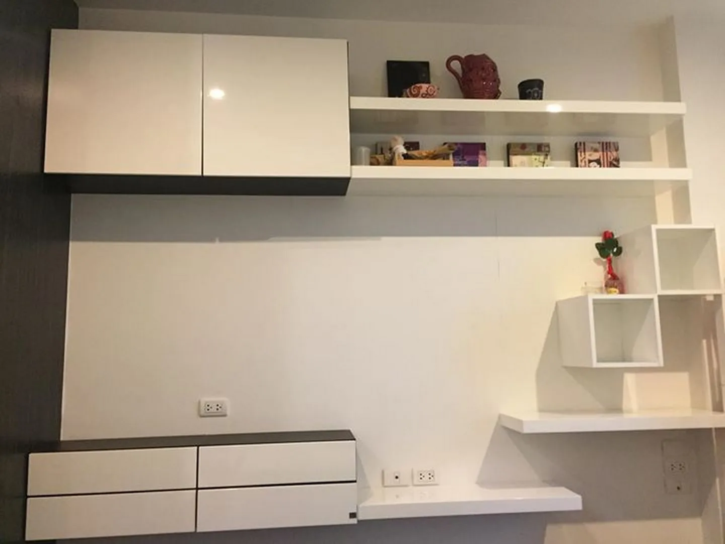Property photos for The Room Sukhumvit 62