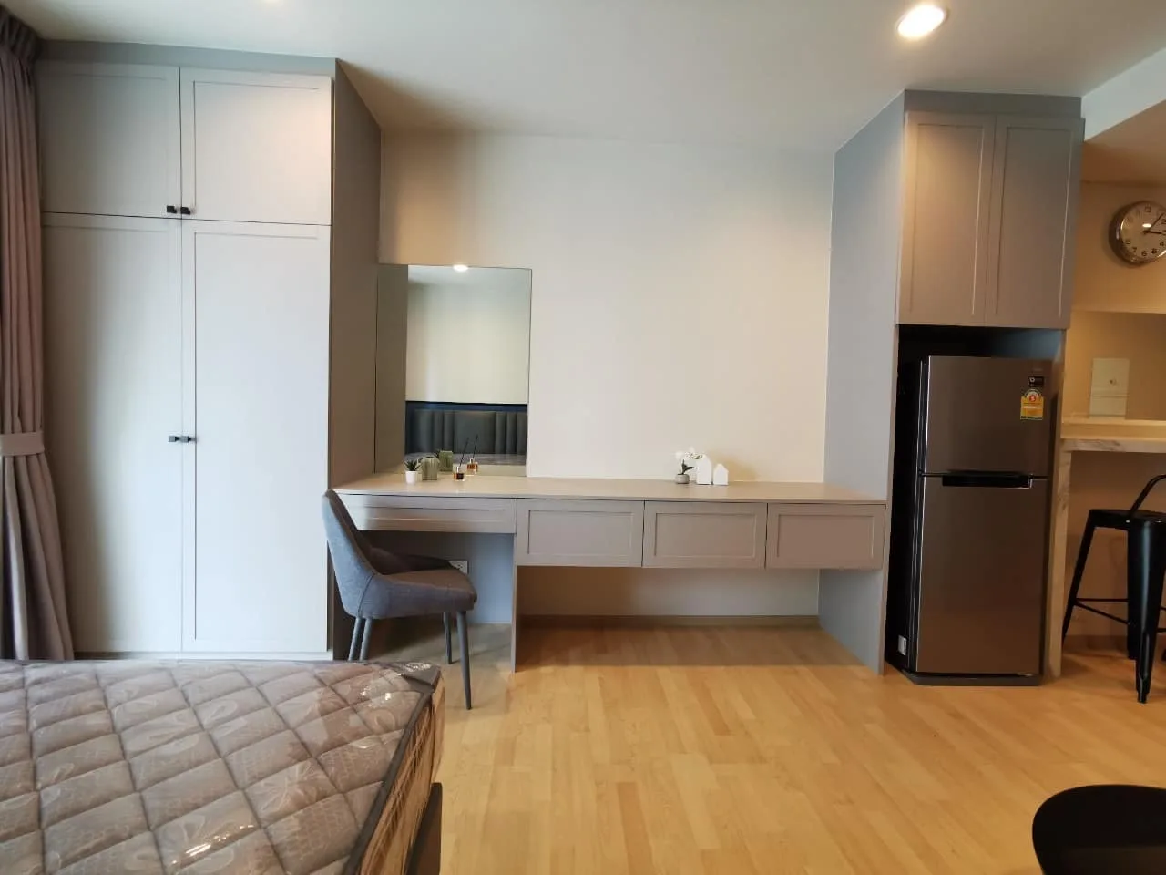 Property photos for Noble Lite