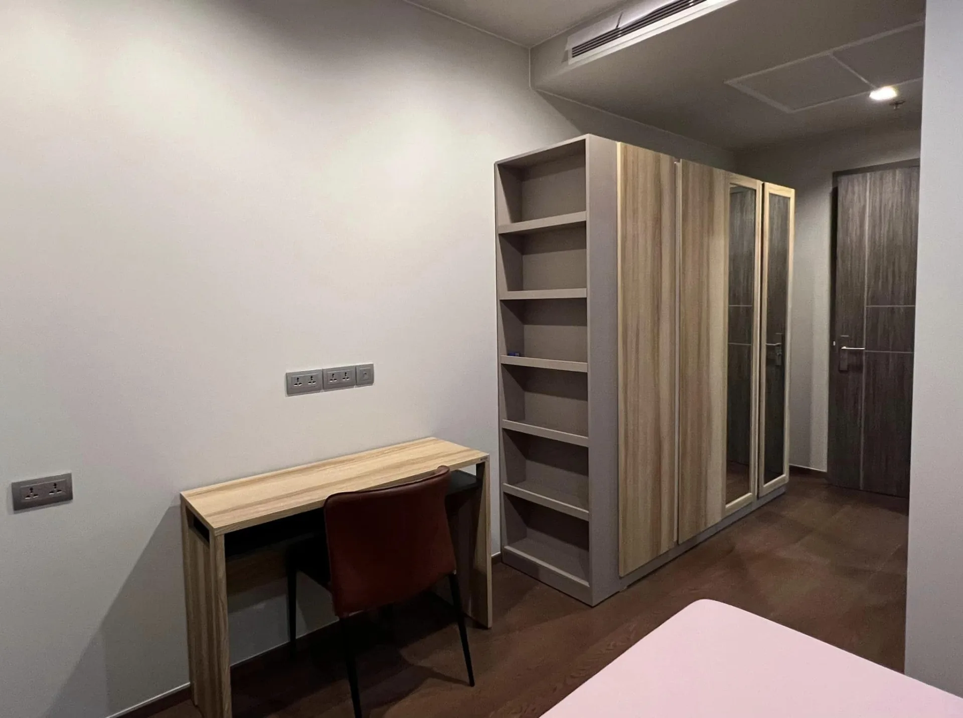 Property photos for Ideo Q Victory