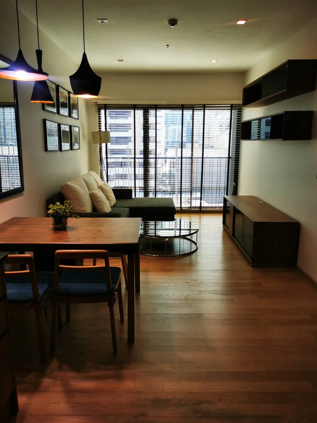 Property photos for Noble Refine