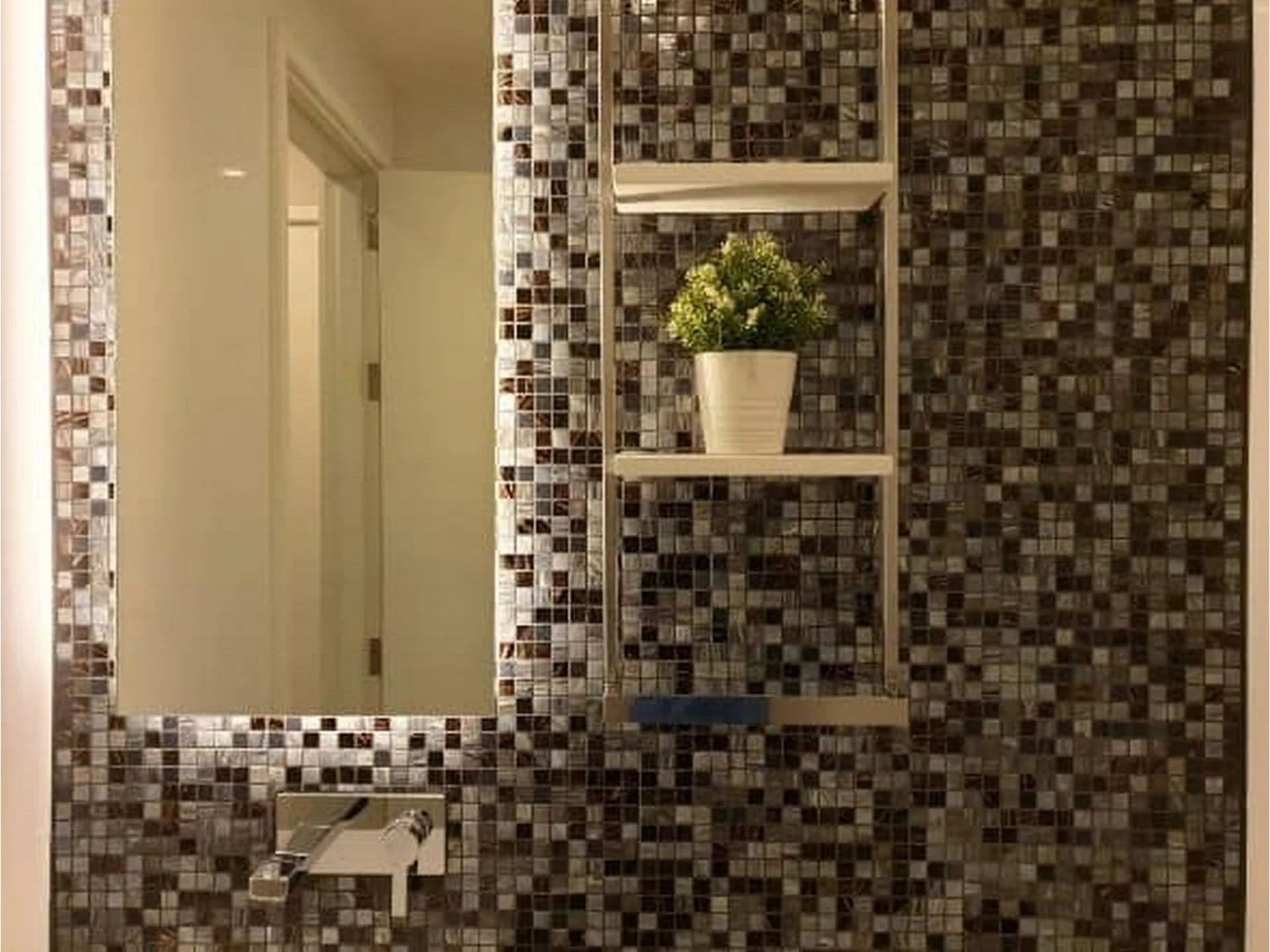 Property photos for The Room Sukhumvit 69